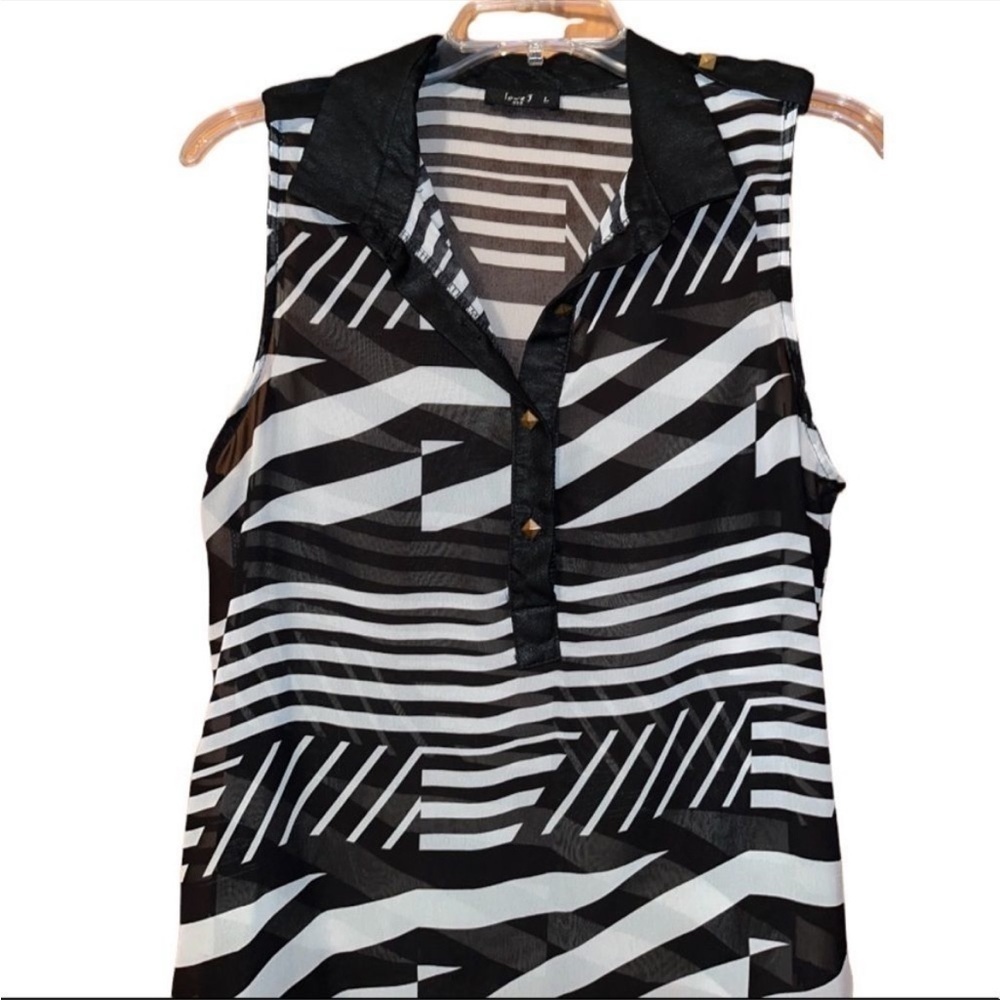 Sheer Shirt Bundle Sizes Medium And One Large, All Four Shirts Included